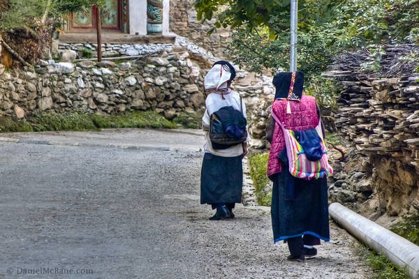 Tibetan Women Jiaju Danba